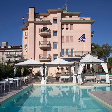Ute Hotel Lido di Jesolo Esterno foto